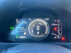 Lexus UX 2.0 250h Business  - Foto 25