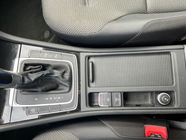 Volkswagen Golf e-Golf ePower 100 kW (136CV)  - Foto 21