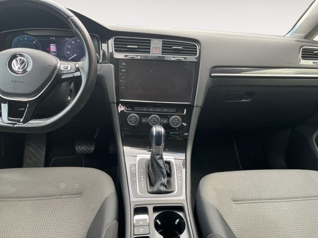 Volkswagen Golf e-Golf ePower 100 kW (136CV)  - Foto 12