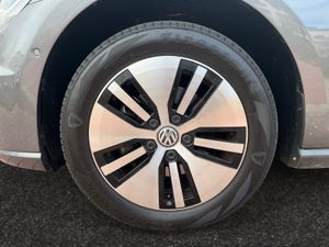 Volkswagen Golf e-Golf ePower 100 kW (136CV)  - Foto 27