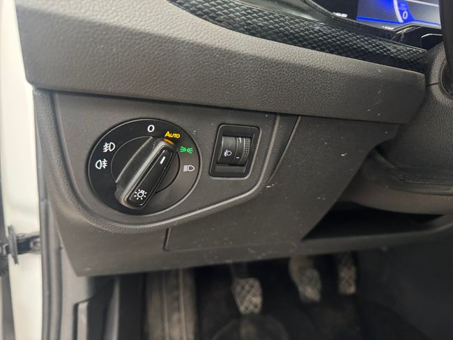 Volkswagen Taigo Life 1.0 TSI 81kW (110CV)  - Foto 19