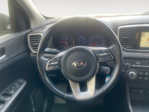 Kia Sportage 1.6 MHEV Drive 85kW (115CV) 4x2  - Foto 17