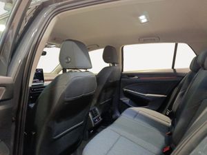 Volkswagen Golf Style 1.5 eTSI 85kW (116CV) DSG  - Foto 23