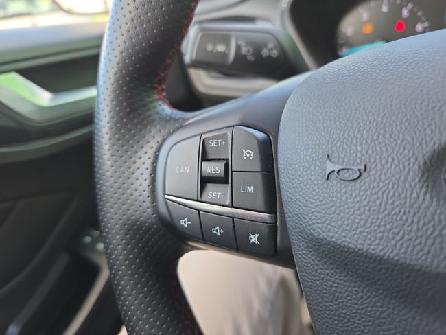 Ford Focus 1.0 Ecoboost MHEV 114kW ST-Line  - Foto 19