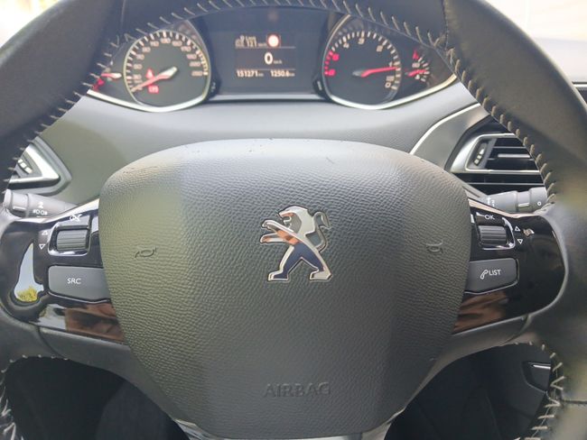 Peugeot 308 5P Style BlueHDi 100 S&S 6 Vel. MAN  - Foto 22