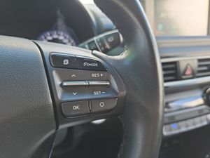 Hyundai Kona 1.6 GDI HEV SLE DCT  - Foto 23