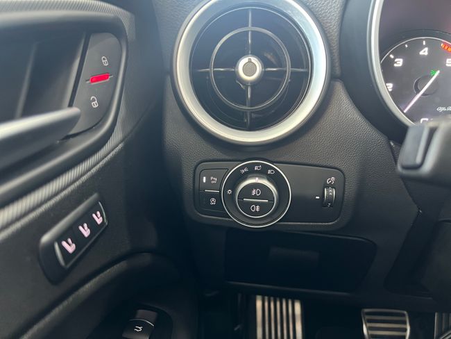 Alfa Romeo Stelvio 2.2 Diésel 140kW (190CV) Executive RWD  - Foto 20