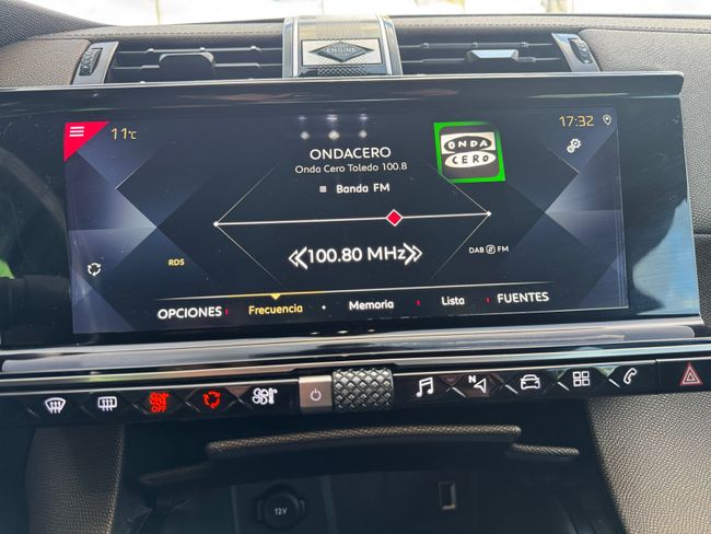 DS DS 7 Crossback BlueHDi DE 96kW (130CV) Auto.BE CHIC  - Foto 16