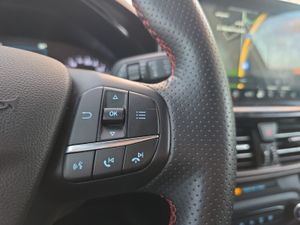 Ford Focus 1.0 Ecoboost MHEV 114kW ST-Line  - Foto 29