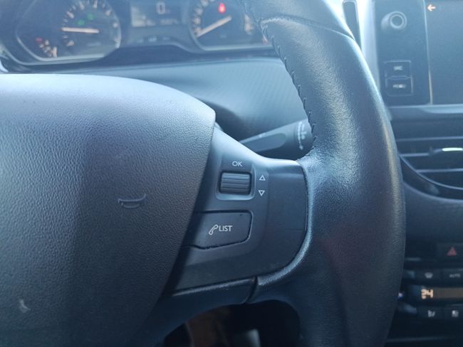 Peugeot 2008 Style 1.2L PureTech 60KW (82CV)  - Foto 17