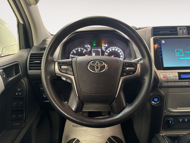 Toyota Land Cruiser 2.8 D-4D GX  - Foto 11