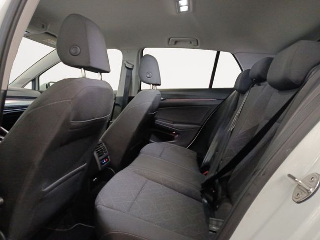 Volkswagen Golf Life 1.0 eTSI 81kW (110CV) DSG  - Foto 11