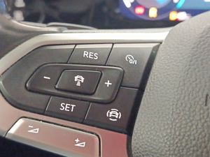 Volkswagen Golf Life 1.0 eTSI 81kW (110CV) DSG  - Foto 33