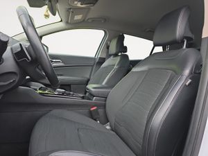 Kia Sportage 1.6 TGDI Hybrid Design  - Foto 13