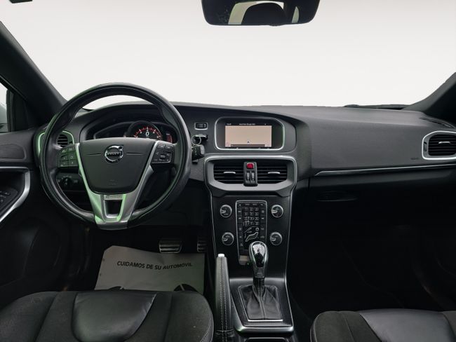Volvo V40 1.5 T3 R-Design Momentum Auto  - Foto 9