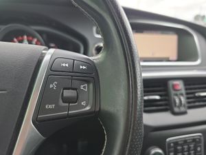 Volvo V40 1.5 T3 R-Design Momentum Auto  - Foto 25