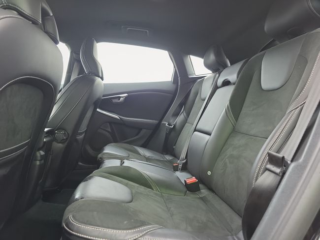 Volvo V40 1.5 T3 R-Design Momentum Auto  - Foto 11