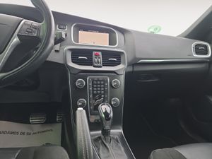 Volvo V40 1.5 T3 R-Design Momentum Auto  - Foto 23