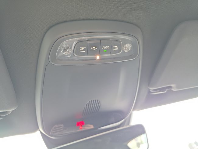 Volvo V40 1.5 T3 R-Design Momentum Auto  - Foto 18