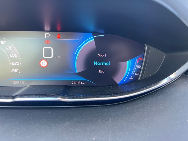 Peugeot 3008 1.5 BlueHDi 96kW (130CV) S&S Allure  - Foto 9