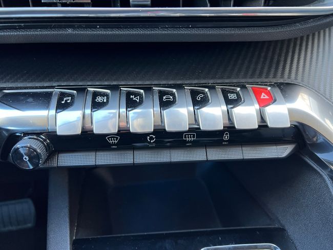 Peugeot 3008 1.5 BlueHDi 96kW (130CV) S&S Allure  - Foto 23