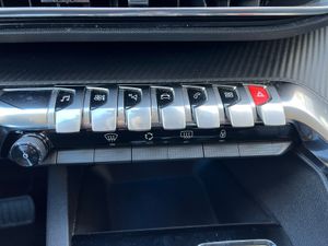 Peugeot 3008 1.5 BlueHDi 96kW (130CV) S&S Allure  - Foto 43