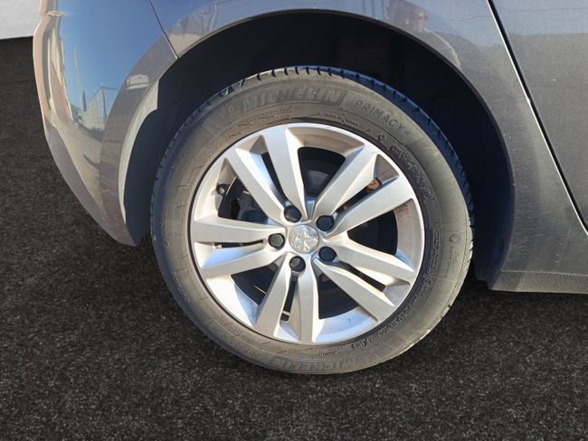 Peugeot 308 5p Active Pack BlueHDi 130 S&S  - Foto 19