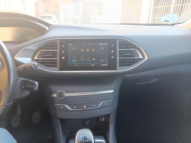 Peugeot 308 5p Active Pack BlueHDi 130 S&S  - Foto 14