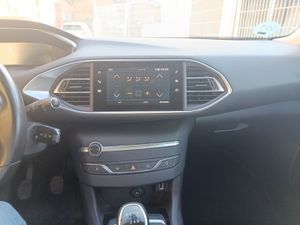 Peugeot 308 5p Active Pack BlueHDi 130 S&S  - Foto 25