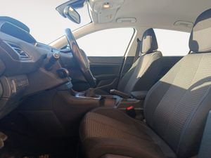 Peugeot 308 5p Active Pack BlueHDi 130 S&S  - Foto 11