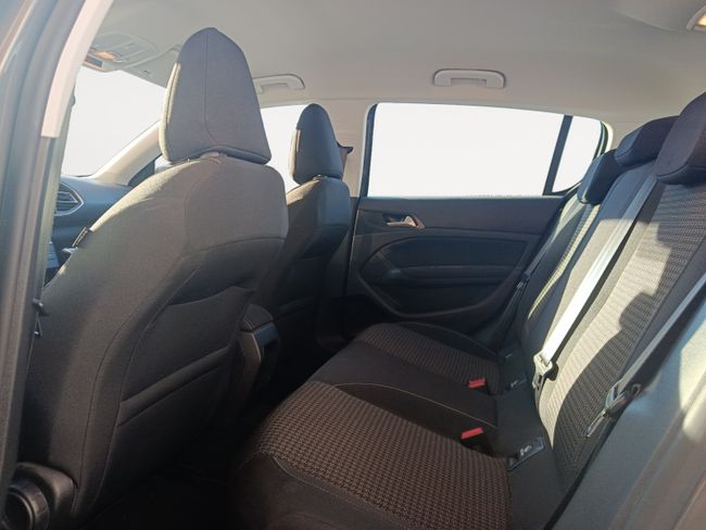 Peugeot 308 5p Active Pack BlueHDi 130 S&S  - Foto 11