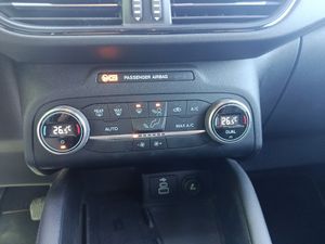 Ford Kuga ST-Line 1.5T EcoBoost 110kW (150CV)  - Foto 33