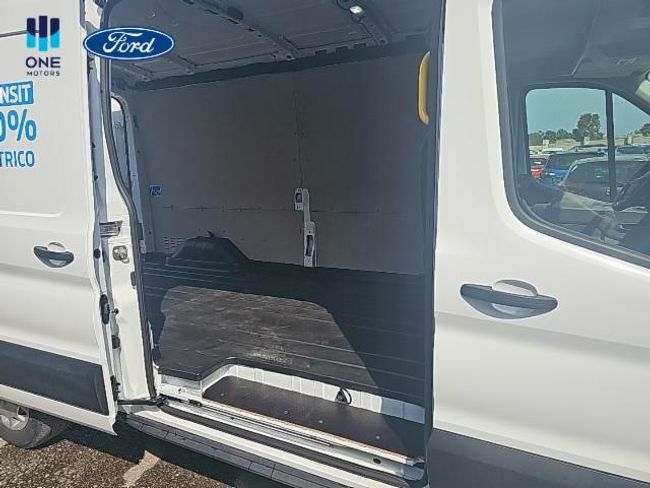 Ford Transit V363 VAN TREND 68KW BEV 184CV  - Foto 13