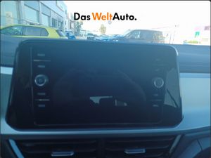 Volkswagen T-Roc LIFE 1.0 110CV  - Foto 10