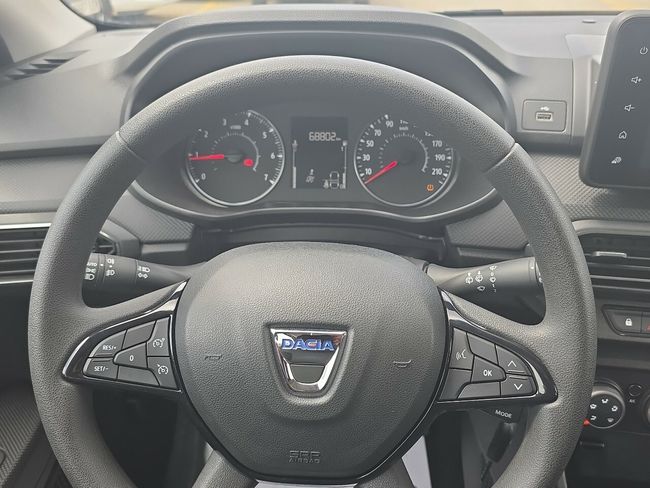 Dacia Sandero ESSENTIAL 1.0 67CV  - Foto 8