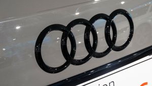 Audi A4 BLACK LINE S-TRONIC 35FTSI 150CV AVANT  - Foto 13