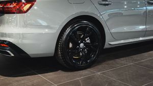 Audi A4 BLACK LINE S-TRONIC 35FTSI 150CV AVANT  - Foto 15