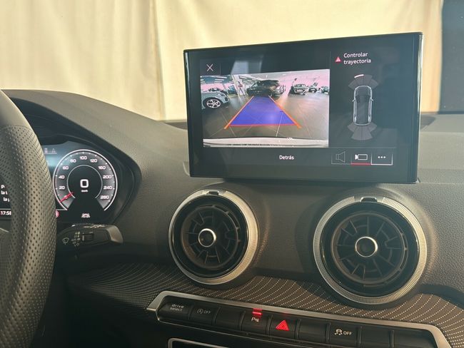Audi Q2 ADRENALIN S-TRONIC 35TFSI 150CV  - Foto 9