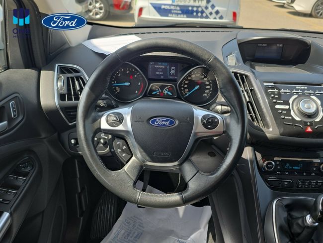Ford Kuga TITANIUM 2.0D 120CV  - Foto 12