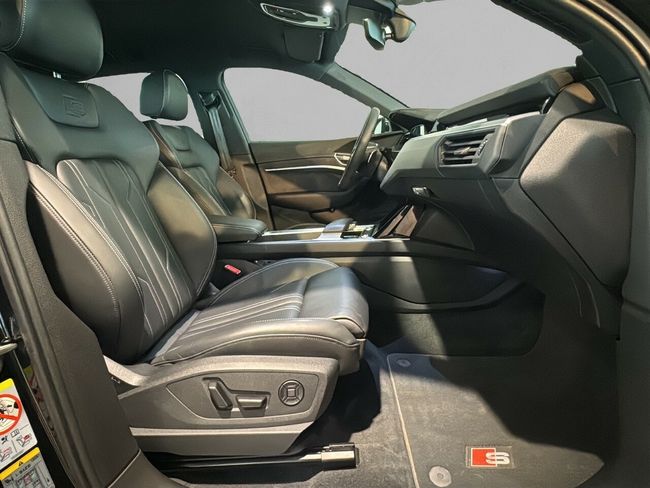Audi Q8 AUDI SQ8 E-TRON 370,00 KW  - Foto 8