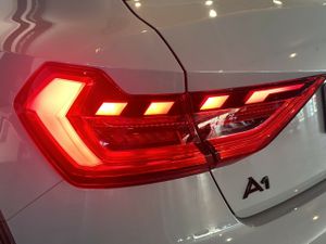 Audi A1 ADRENALIN S-TRONIC 30TFSI 116CV  - Foto 17