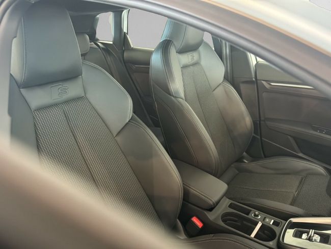 Audi A3 GENUINE EDITION S-TRONIC 40TFSI 204CV SB  - Foto 4