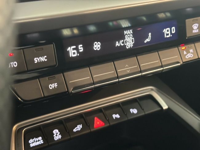 Audi A3 GENUINE EDITION S-TRONIC 40TFSI 204CV SB  - Foto 11