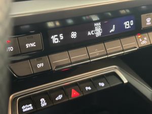 Audi A3 GENUINE EDITION S-TRONIC 40TFSI 204CV SB  - Foto 11