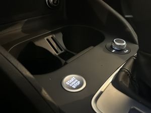 Audi Q2 ADRENALIN BLACK EDITION S-TRONIC 35TFSI 150CV  - Foto 9