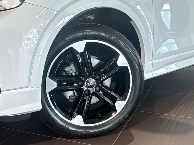 Audi Q2 ADRENALIN 30TFSI 110CV  - Foto 7