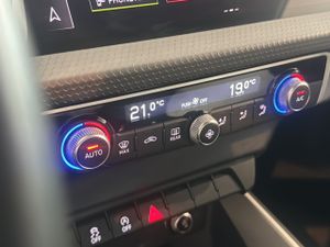 Audi A1 1.0 30 TFSI ADRENALIN BLACK ED SPORTBACK 5P  - Foto 13