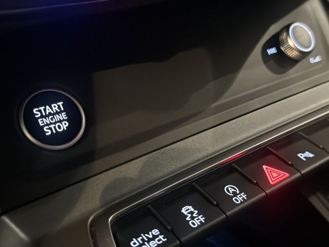 Audi Q3 2.0 35 TDI S TRONIC BLACK LINE 5P  - Foto 13