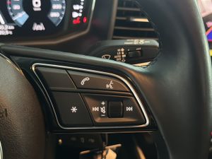 Audi A1 ADRENALIN 1.0 95CV SB  - Foto 13