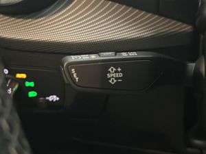 Audi Q2 BLACK LINE 35TFSI 150CV  - Foto 13